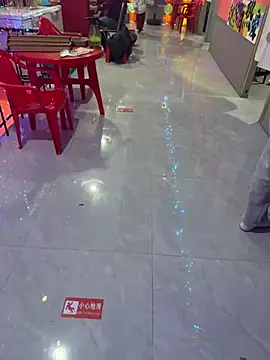 yueyue558 online show from February 23, 2026, 12:28 pm