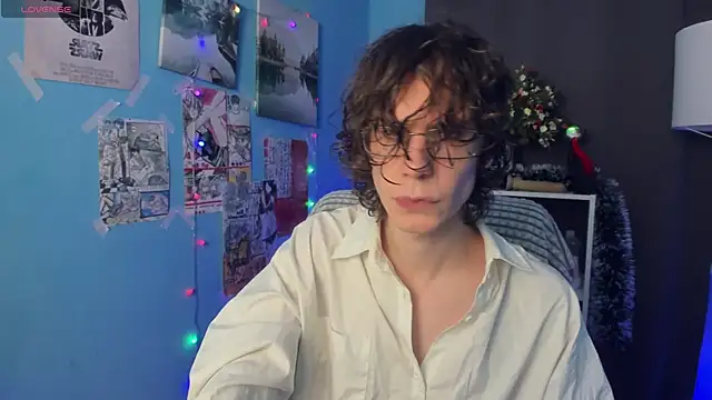 LeoBensyten online show from December 20, 2025, 2:42 pm