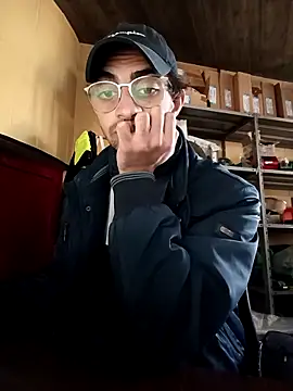 KaTorino online show from November 5, 2025, 3:26 pm