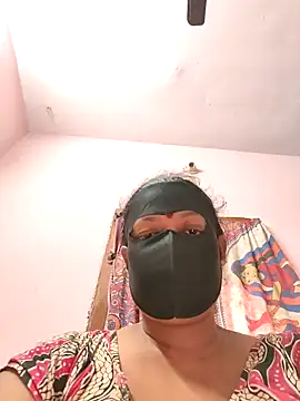 Snapshot of pujapujarrrr chatting on December 15, 2025, 4:51 am pujapujarrrr online show from December 15, 2025, 4:51 am