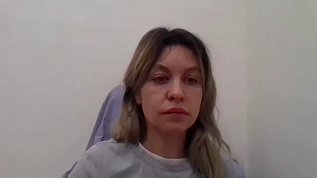 Little Milf 5 online show from November 13, 2025, 7:18 pm