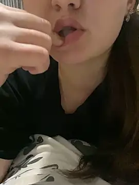 Regina Lynne online show from November 25, 2025, 2:28 pm