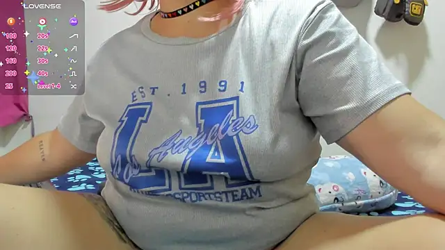 Snapshot of Jiah_Park chatting on February 27, 2026, 11:15 pm Jiah Park online show from February 27, 2026, 11:15 pm