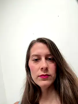 HannaGrand online show from December 21, 2025, 2:41 pm