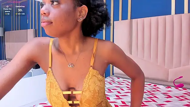 Snapshot of Aisha_Loren chatting on November 15, 2025, 11:47 am Aisha Loren online show from November 15, 2025, 11:47 am