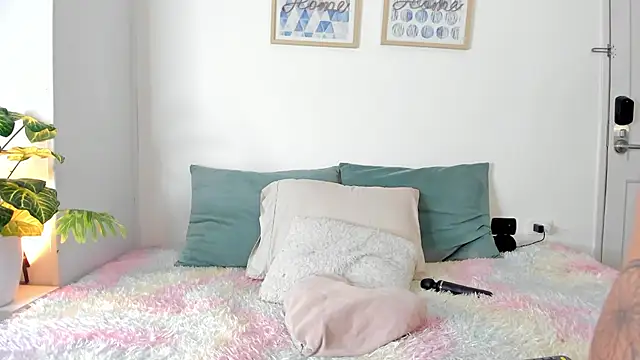 LahanaKimish online show from March 8, 2026, 3:43 am