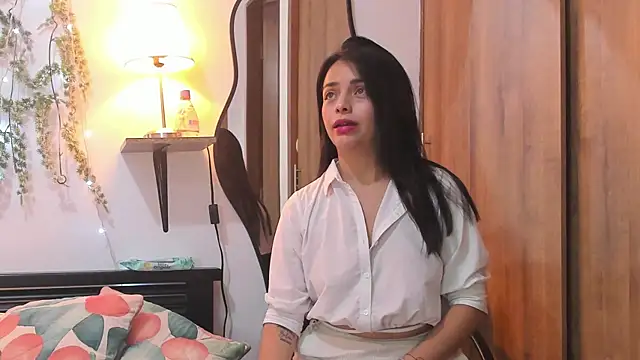 MailynAndNick online show from November 1, 2025, 9:47 am