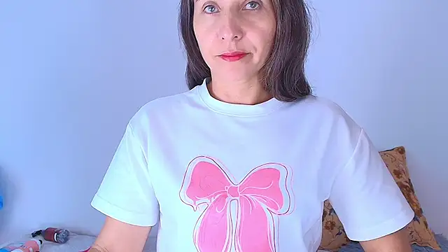 alana pink95 online show from March 31, 2026, 3:25 pm