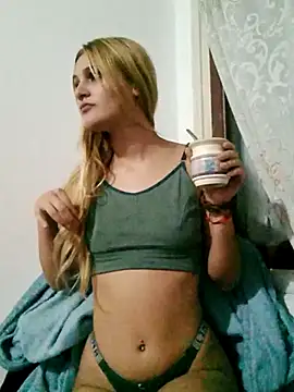 Snapshot of larubia_arg chatting on April 26, 2026, 11:46 pm larubia arg online show from April 26, 2026, 11:46 pm