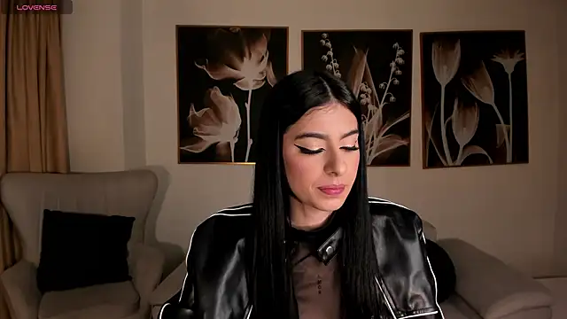 BellaConnorX online show from November 15, 2025, 4:38 am