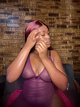 SP1CY MOMMY online show from April 14, 2026, 8:14 pm