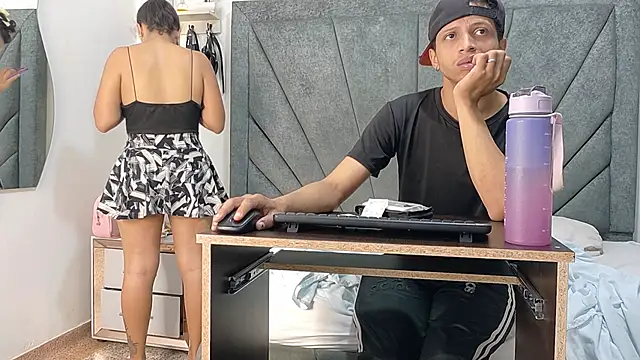 Snapshot of DamianandEva chatting on February 5, 2026, 1:07 pm DamianandEva online show from February 5, 2026, 1:07 pm