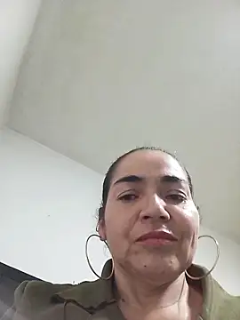 MaryRoze  online show from March 5, 2026, 1:02 am