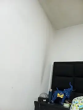 MaryRoze  online show from February 12, 2026, 12:21 am