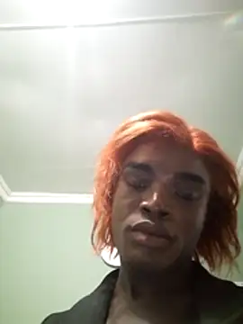 Lucile Carrie online show from November 14, 2025, 3:21 am