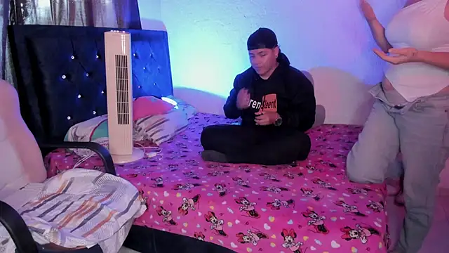 Snapshot of familyprey chatting on October 30, 2025, 8:50 pm familyprey online show from October 30, 2025, 8:50 pm