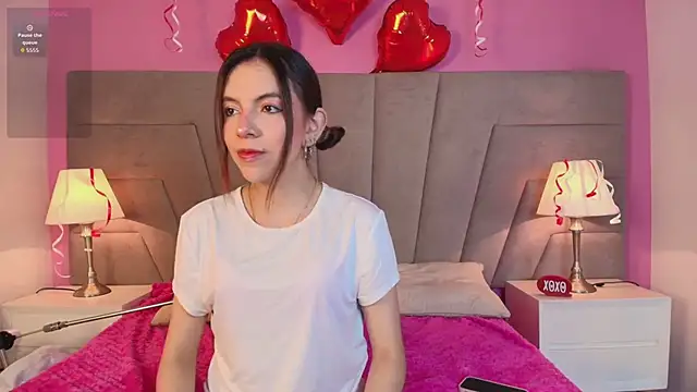 kittyblooms online show from February 5, 2026, 1:07 pm