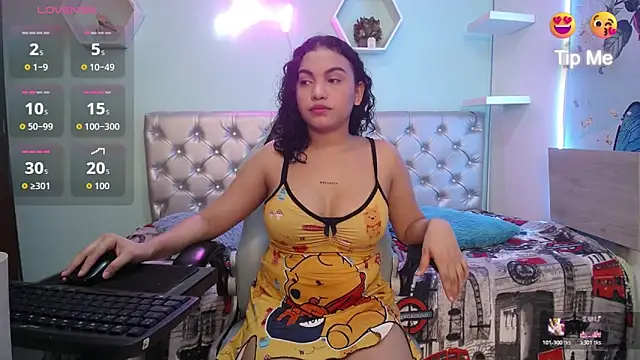 valeria martinez19 online show from May 9, 2026, 3:10 am