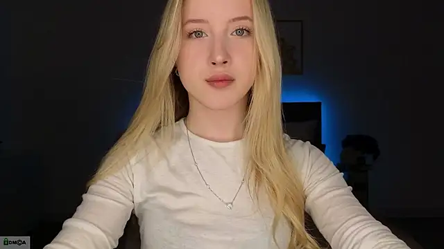 Snapshot of adele_armass chatting on February 11, 2026, 9:03 pm adele armass online show from February 11, 2026, 9:03 pm