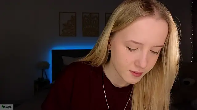 Snapshot of adele_armass chatting on February 20, 2026, 9:28 pm adele armass online show from February 20, 2026, 9:28 pm