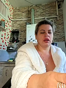 Snapshot of MilkySky chatting on June 2, 2026, 8:47 am MilkySky online show from June 2, 2026, 8:47 am