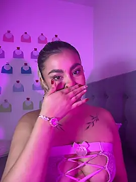 Elina Hills online show from February 9, 2026, 2:37 pm