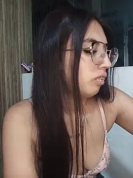 Valk submissive online show from March 28, 2026, 4:46 am