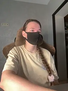 ZlatoslavaLo online show from November 21, 2025, 6:01 am