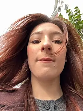 LilluKatten online show from November 12, 2025, 9:24 am