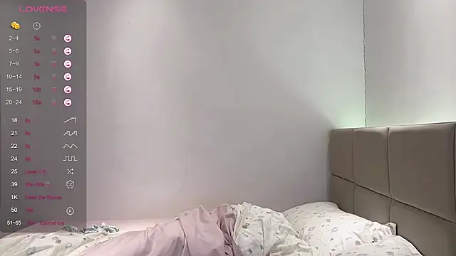 paopao-1314 online show from November 22, 2025, 11:31 am