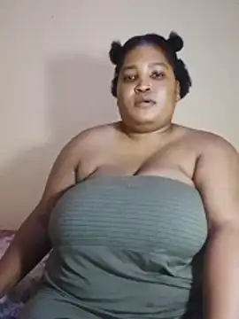 MassiveBoobsxxxx online show from December 2, 2025, 6:42 pm