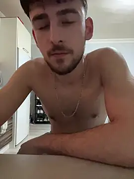 yasinesra757  online show from March 4, 2026, 10:17 pm