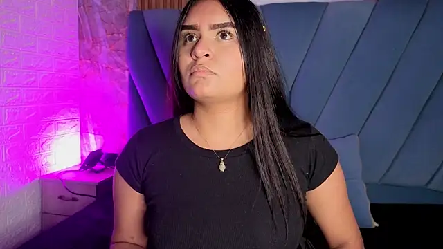 Snapshot of amarahanks1 chatting on November 16, 2025, 6:01 pm amarahanks1 online show from November 16, 2025, 6:01 pm