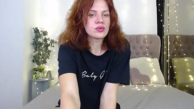 Snapshot of Sandra_angel_ chatting on December 21, 2025, 2:13 am Sandra angel online show from December 21, 2025, 2:13 am