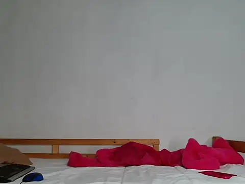 KinkyP6966 online show from November 4, 2025, 6:33 pm