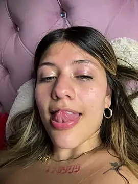 Crystall 15 online show from February 15, 2026, 4:13 am