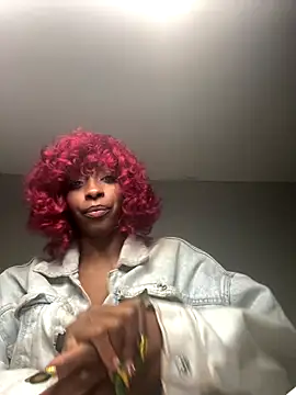 Snapshot of MadameMuse chatting on November 2, 2025, 12:48 am MadameMuse online show from November 2, 2025, 12:48 am