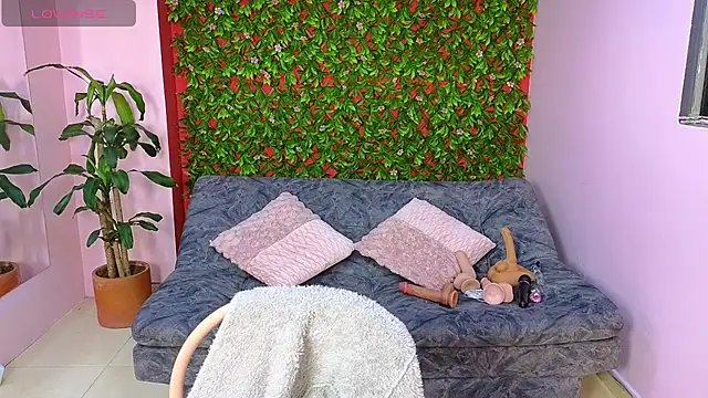 malen fitnessmilf online show from April 20, 2026, 6:53 pm