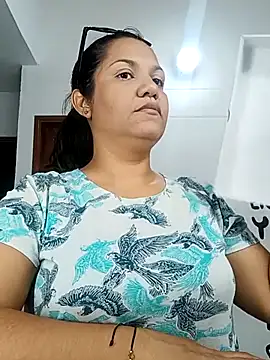 Snapshot of Samaraa_Lee chatting on November 21, 2025, 12:04 pm Samaraa Lee online show from November 21, 2025, 12:04 pm