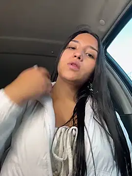 Samantha firee online show from April 18, 2026, 11:12 am