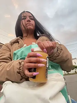 Samantha firee online show from December 20, 2025, 11:02 am