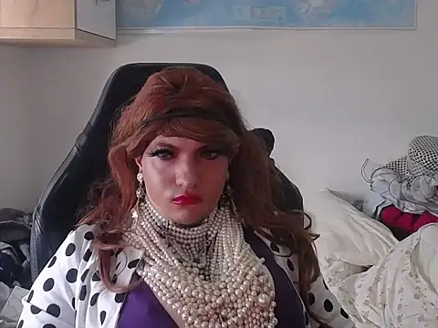 Snapshot of VanesaCrossic chatting on April 2, 2026, 8:32 am VanesaCrossic online show from April 2, 2026, 8:32 am