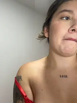 Eve Miiller online show from March 31, 2026, 4:25 am