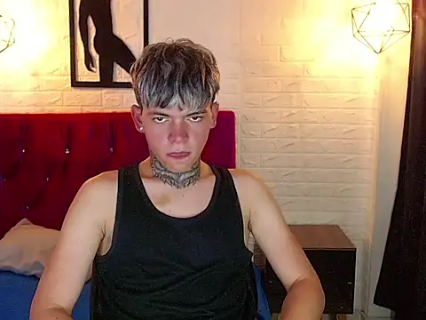 Snapshot of frankboyx chatting on November 3, 2025, 9:07 pm frankboyx online show from November 3, 2025, 9:07 pm