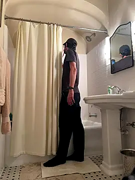 Bazarovxh online show from November 4, 2025, 5:55 am