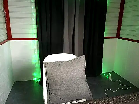 xwildflowerx online show from March 8, 2026, 12:38 am