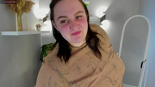 bbwsexis online show from April 1, 2026, 4:36 am