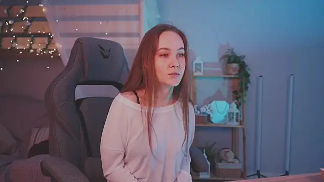 Snapshot of ElinVale chatting on January 17, 2026, 11:25 am ElinVale online show from January 17, 2026, 11:25 am