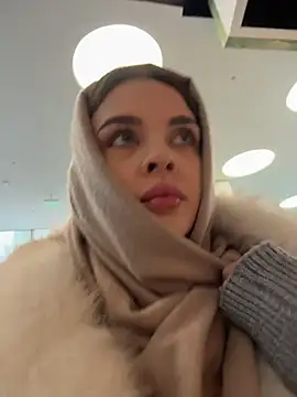 Snapshot of KristiRich chatting on February 8, 2026, 9:29 am KristiRich online show from February 8, 2026, 9:29 am