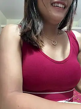 Snapshot of maira_33 chatting on July 21, 2026, 3:57 pm maira 33 online show from July 21, 2026, 3:57 pm